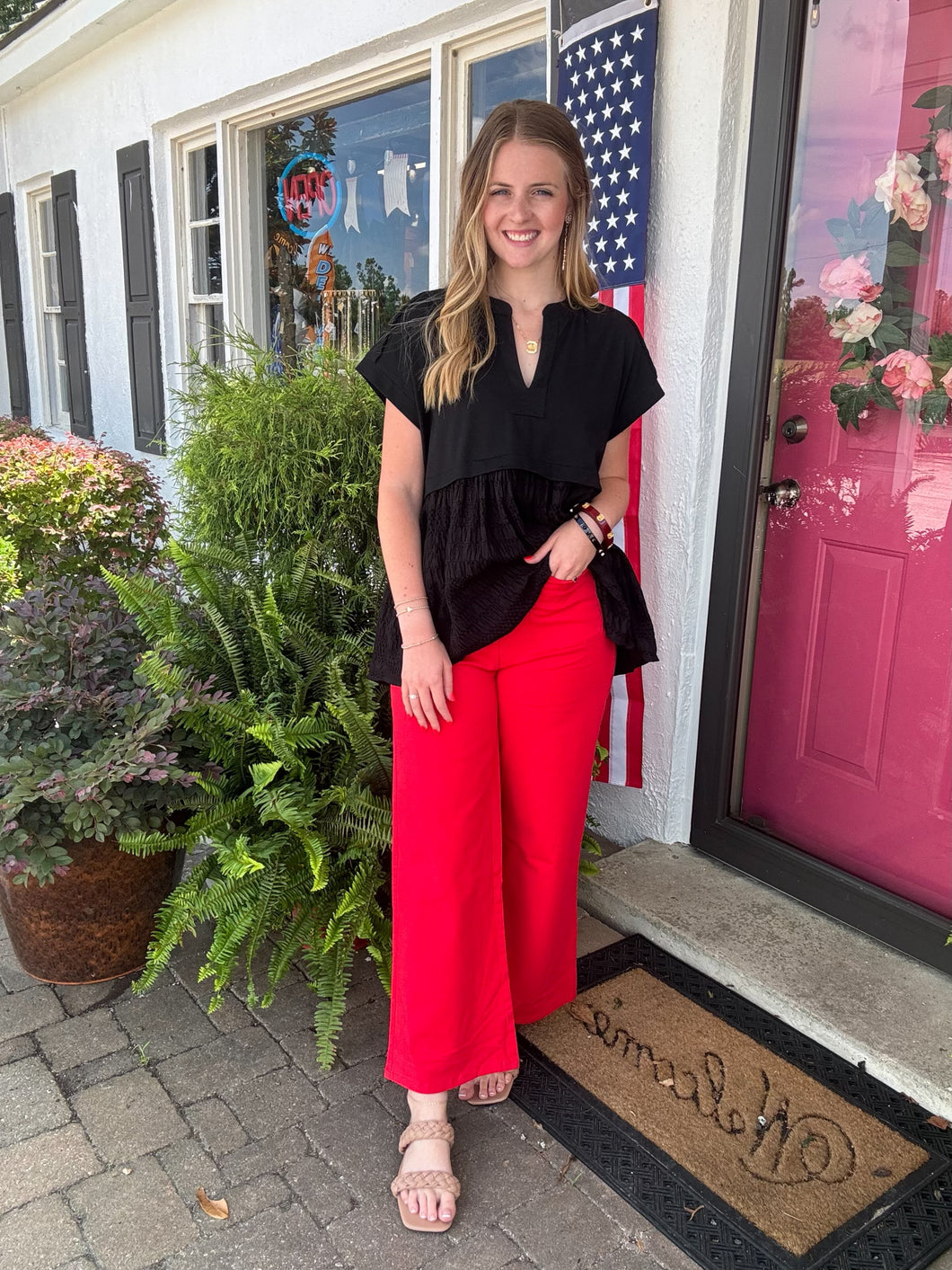 FEELING SNAZZY IN RED JEANS